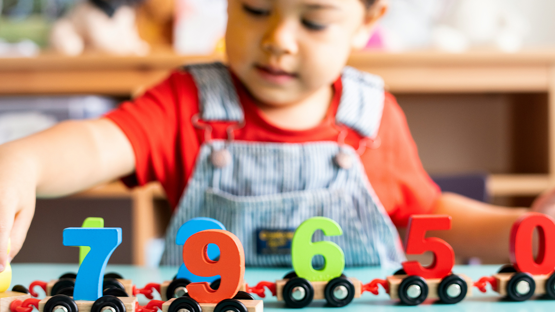 The numerical intuitions at early childhood support math achievement at school